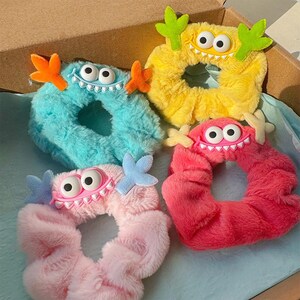 Monster Plush Hair Scrunchie – Kawaii Cartoon Elastic Hair Tie – Funny Gift for Girls – Cute Soft Hair Accessories