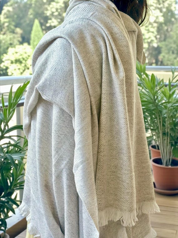 Handcrafted All-season Stoles | Cotton-wool Blend Unisex Stoles