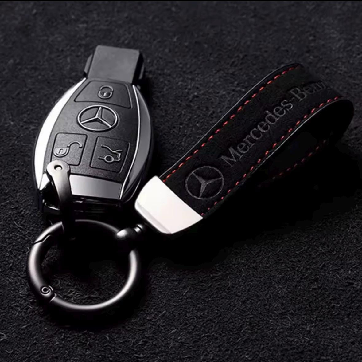 Porte-clés Mercedes Benz Classe C (W202) - Simili Cuir - Cadeau Auto Allemande - Fabriqué En France