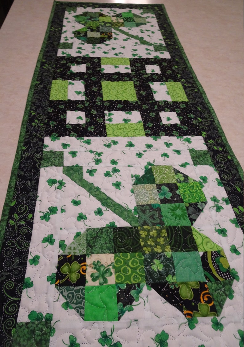 Modern Irish St Patrick S Day Shamrock And Celtic Knot Table Runner