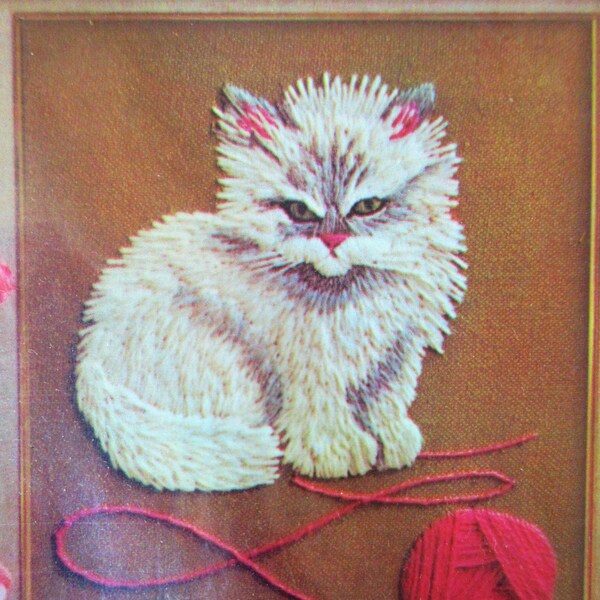 Vintage Needlecraft Kit, Crewel Embroidery Kit, Playful Kitten Embroidery, Avon Creative Needlecraft, Vintage Crafting, Cat Crewel Kit