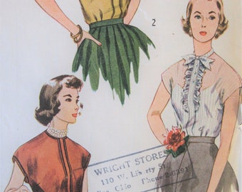 Vintage Simplicity 4118 Sewing Pattern, 1950s Blouse Pattern, Back Button Blouse, Bust 32, Ruffle Front, 1950s Overblouse