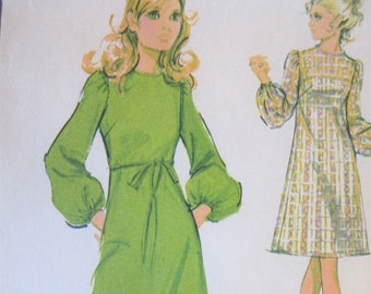 Vintage McCall's 2638 Sewing Pattern, 1970s Dress Pattern, Boho Style Dress, Bust 38, Dress and Slip, Full Sleeves Ruffled Hem Dress