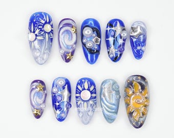 Celestial Galaxy Press On Nails, Mond und Stern Nägel, 3D Sun Nail Art, Cosmic Design, Blaue Glitzernägel ZVTD6