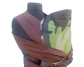 Fascia porta bebè Mei-Tai fatta a mano – Camouflage e marrone, reversibile, in cotone.