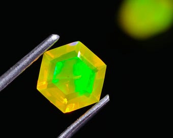 Paire d'opales d'Éthiopie jaunes à facettes : pierres précieuses hexagonales, 1,00 CRT, 6 x 4 mm