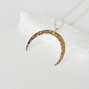Upside Down Moon Necklace, Gold Hammered Moon Necklace, Double Horn Necklace, Crescent Horn Necklace, Moon Jewelry, Gifts For Her, Birthday