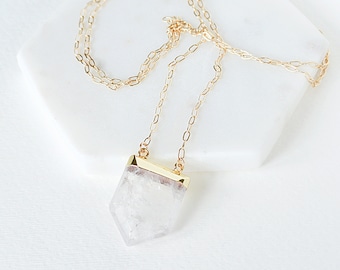 Gold Clear Quartz Shield Necklace, Paperclip Chain Quartz Point Necklace, Boho Healing Crystal, Layered Necklace, Gold Gemstone Necklace