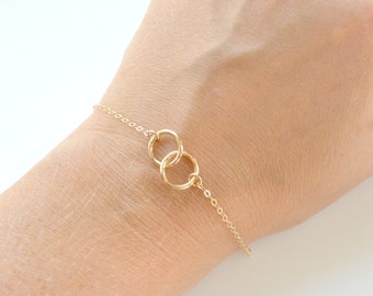 Gold Interlocking bracelet, Bridesmaid Jewelry, Wedding Jewelry, Everyday Simple Dainty Bracelet, Gold Rings Infinity Bracelet, Mothers Gift