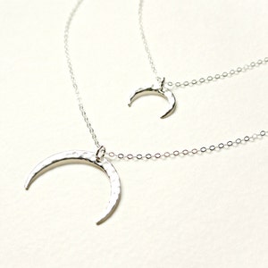 Crescent Horn Necklace, Silver Upside Down Moon Necklace, Hammered Moon Necklace, Double Horn Necklace, Horn Necklace, Moon Jewelry
