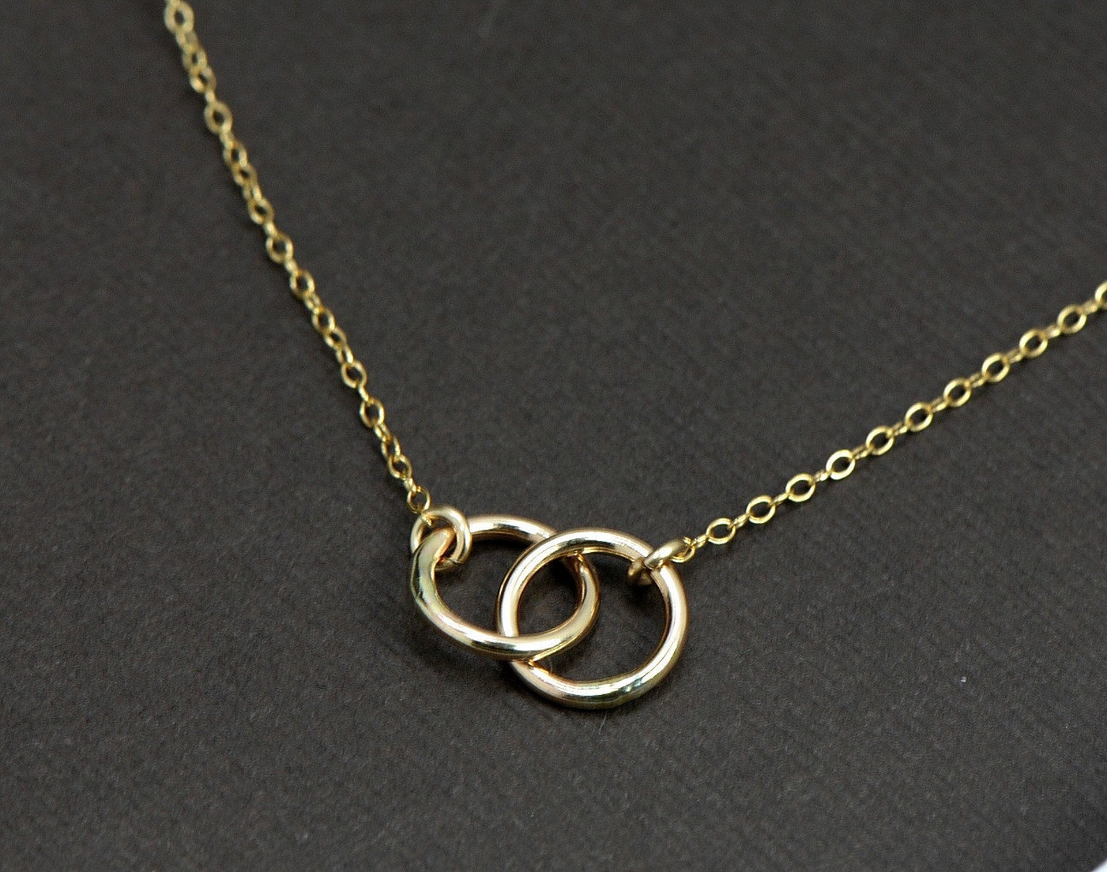 Gold Circle Necklace Connected Circle Necklace 14k Gold Etsy