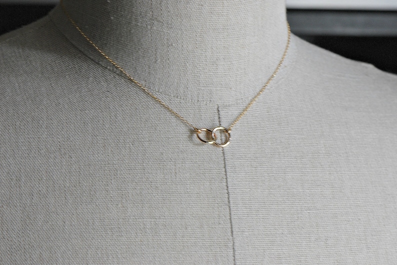 Gold Circle Necklace, Connected Circle Necklace, 14k Gold Filled Interlocking Rings Necklace, Bridesmaid Necklace Gift Idea, Infinity Circle image 3