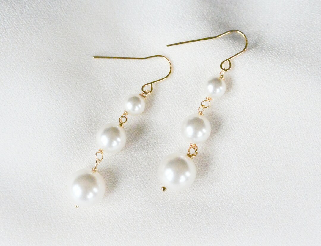 3 pearl drop earrings discount