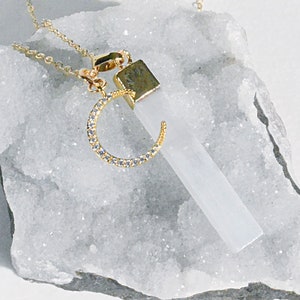 Gold Crescent Moon Necklace, Selenite Celestial Jewelry, Selenite Crystal Necklace, Raw Selenite, Gemstone Necklace, Moon Pendant Necklace