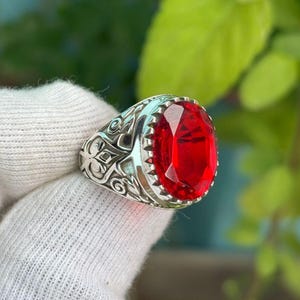 メンズ ルビーリング 925スターリングシルバー • オットマン様式 ジェムストーンバンド
