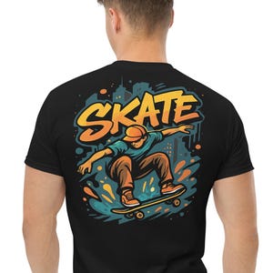 Skateboard Energy – Street Art Style Skater T-Shirt Tri-blend T-Shirt - Unisex classic tee