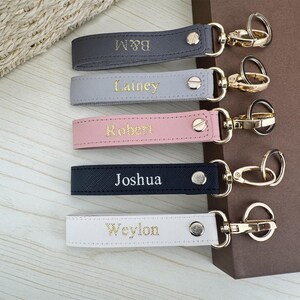 Personalized Wristlet Keyring, Personalized Large Loop Keychain, Wristlet Keychain, initials gift, Bag Charm, New Car Gift, Birthday Gift