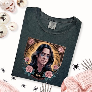 Ozzy Osbourne Gothic Rose Portrait Shirt – Vintage Rock Tee for Metal Fans – Halloween Concert Vibe – Unisex Comfort Colors T-Shirt