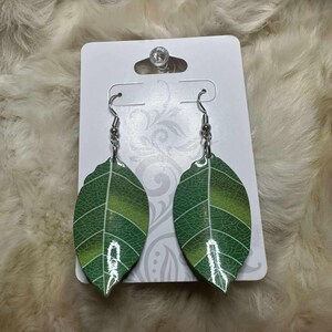 Leafy Green Earrings