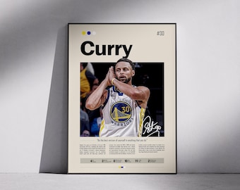 Op de afbeelding: Een ingelijste poster met basketballer Stephen Curry. De poster heeft een crèmekleurige achtergrond met de naam "Curry" in grote zwarte letters. Curry draagt een Golden State Warriors-shirt. De poster bevat zijn handtekening en de quote "Wees de beste versie van jezelf in alles wat je doet."