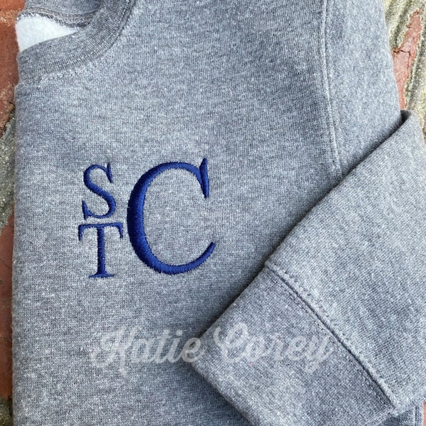 Boys Girls Monogram sweatshirt/crewneck/Monogram Boys Shirt/Personalized/Youth Pullover/Embroidered /Personalized