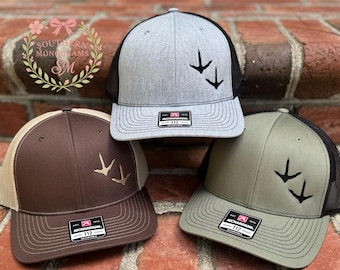Gorra de camionero Richardson 112 Turkey Track Hunting, color negro, marrón y gris