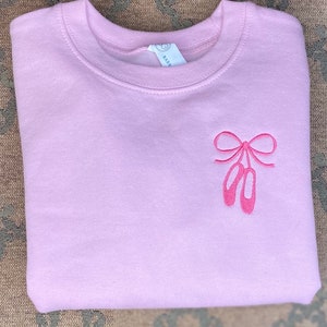 Boys Girls Mini Monogram sweatshirt/crewneck/Monogram Boys Shirt/Personalized/Animal, Car, Sports/Youth Pullover/Embroidered /Personalized image 7