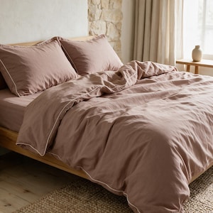 Conjunto de capa de edredom em algodão rosa blush, roupa de cama minimalista com acabamento contrastante, conjunto de lençóis aconchegante para cama queen size.