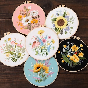 Floral Embroidery Starter Kit: Modern DIY Craft with Hoop