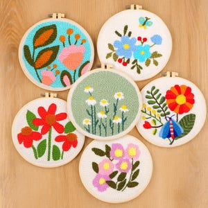 Flower Embroidery Starter Kit: Modern Floral Cross Stitch with Hoop