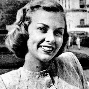Ladies&#39; 1940s Vintage Fitted Cardigan with Short Sleeves - PDF KNITTING PATTERN