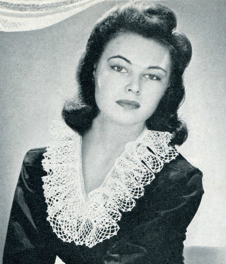 Ladies' 1940s Crocheted Lace Collar and Cuff Set -- PDF CROCHET PATTERN image 1