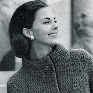 Women&#39;s Vintage 1960s High-collared Topper -- PDF KNITTING PATTERN