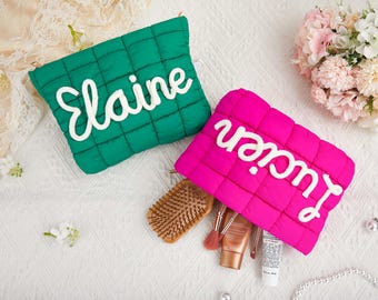 Neceser de maquillaje acolchado de nailon personalizado, neceser de viaje acolchado, regalo para pedirle a la dama de honor que sea su novia, regalo de cumpleaños para la mejor amiga.