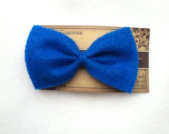 Blue felt hair bow bobby pin