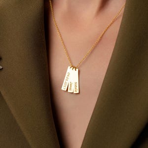Collar con placa de nombre, colgante con letra grabada personalizada, placa de barra personalizada, dije minimalista con mensaje especial.