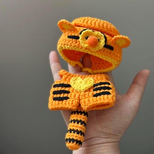 Handmade Crochet Cute Tiger Doll Clothes, Suitable for Generation 1/2/3 (17cm Doll), Perfect Halloween Gift (Doll Not Included)