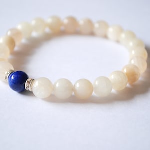 Ein schönes Stück Kombination von handgefertigten Mondstein - Lapis Lazuli Armband