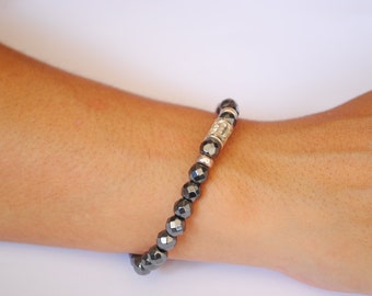 Charming Style of Hematite Bracelet with Silver Beads Decor