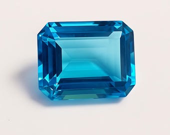 12 Ct Emerald Cut Sky Blue Aquamarine: Natural Gemstone for Jewelry