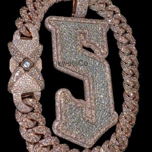 Colgante de hip hop personalizado con la letra "S" y cadena cubana en moissanita VVS y plata de ley 925 con baño de oro rosa para hombre y mujer.