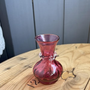 Pilgrim Glass Cranberry Vase - 5&quot;- Mid Century Art Glass - Lovely 1950s Bungalow Cottage Core Style Vintage Vase w Filagree Accent