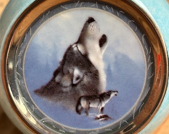 1997 Bradford Exchange Wolf Christmas Ornament • Choose Your Wolf • Spirit of the Wilderness • Wildlife Holiday Decor