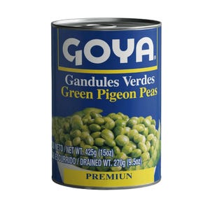 Pode incluir: Uma lata de metal azul da marca Goya com Gandules Verdes Green Pigeon Peas. O rótulo apresenta texto em branco e amarelo, um gráfico de ervilhas verdes, um peso líquido de 425g, um peso drenado de 270g e a palavra PREMIUM.