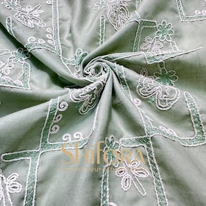 Tissu en coton à fleurs vert Tissu brodé Tissu doux à fleurs Tissu pour robe d&#39;été Tissu par mètre Tissu en coton