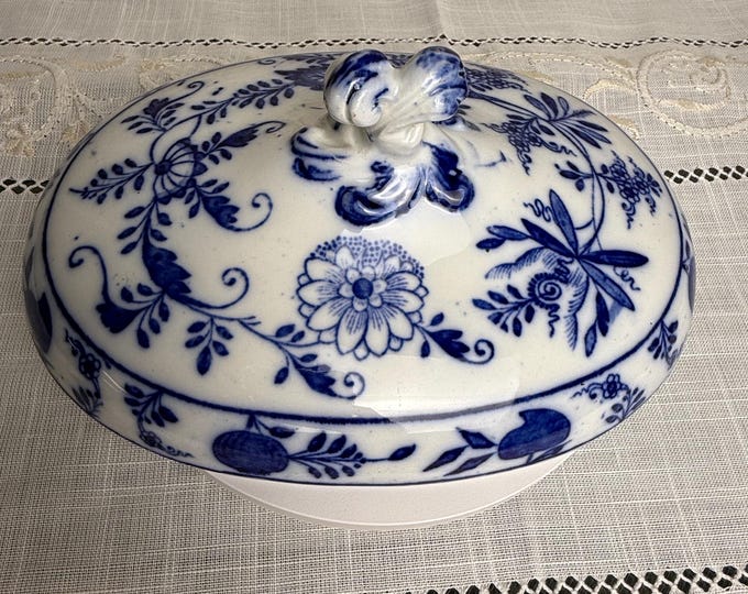 Antique Meissen Blue Onion Tureen Lid: German Porcelain Replacement Part