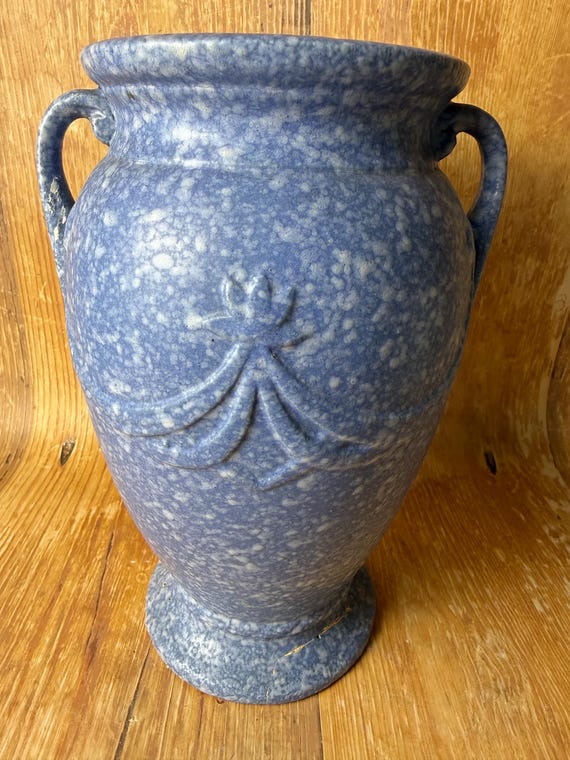 Robinson Ransbottom Pottery Vase – 10" Tall Blue Speckle with Handles – Circa 1940s