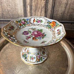 Carl Thieme Dresden Compote – Plato de pedestal floral pintado a mano con ribete dorado