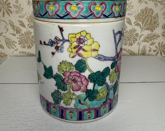Vintage Hand-Painted Chinese Tea Jar – Mid-Century Porcelain with Lid – Floral Chinoiserie Style