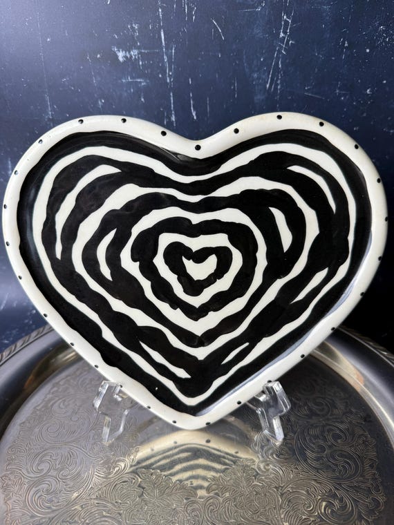 Zebra Heart Plate – Signed Frideaux Bynum – Black & White Modern Ceramic Art, 8.5x7